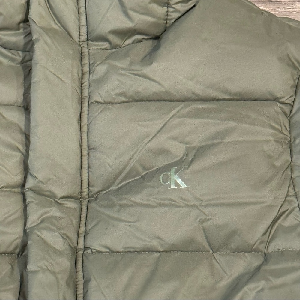 Calvin Klein Puffer Jacket sz SM - Picture 3 of 10